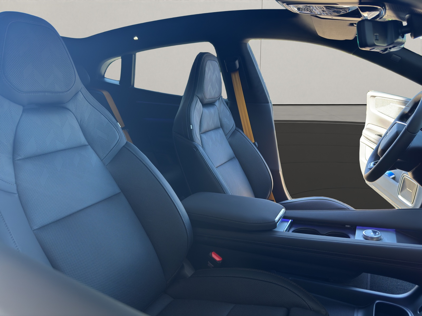 POLESTAR 4 Long Range Dual Motor Coupé-image-10