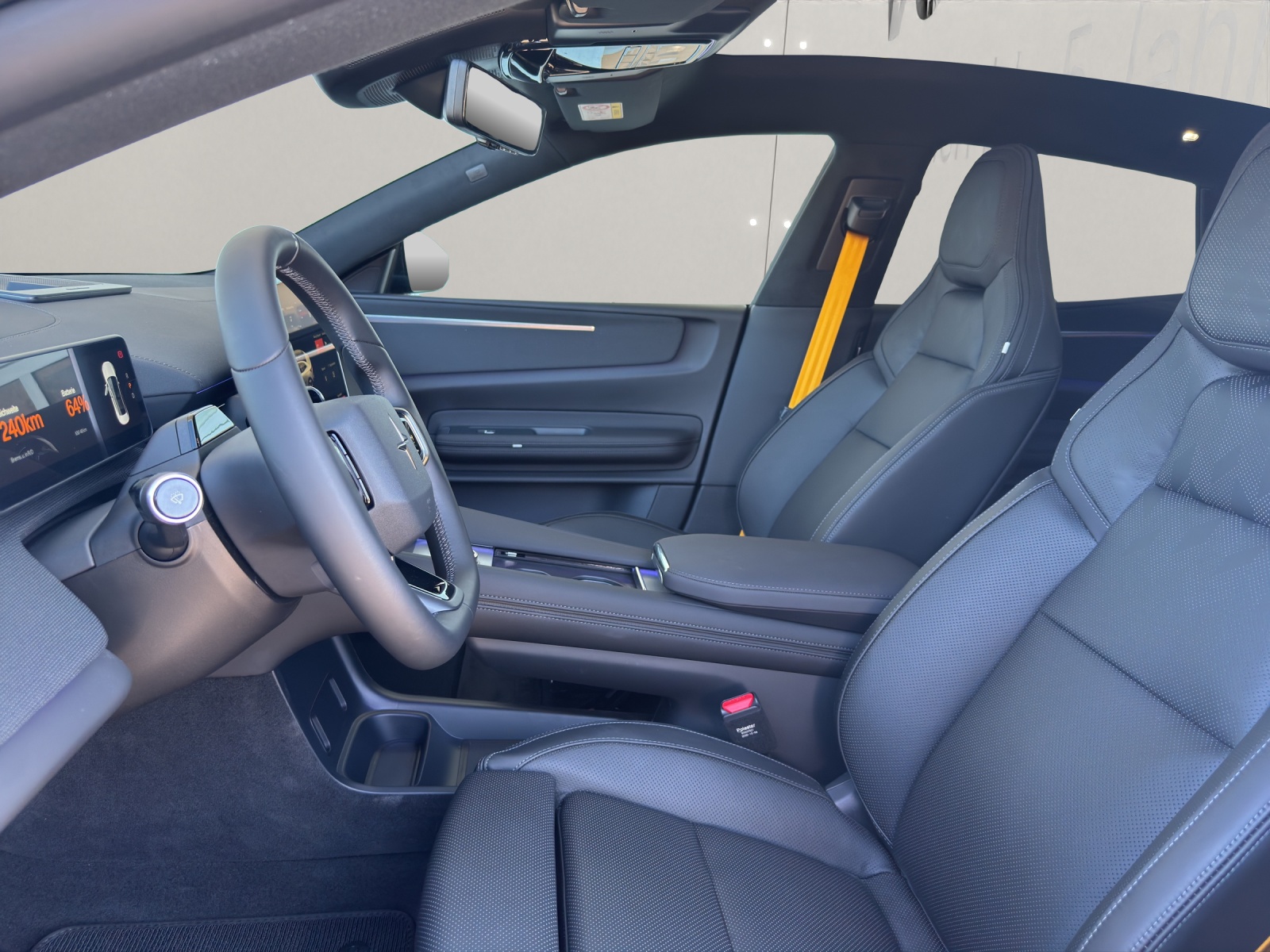 POLESTAR 4 Long Range Dual Motor Coupé-image-9