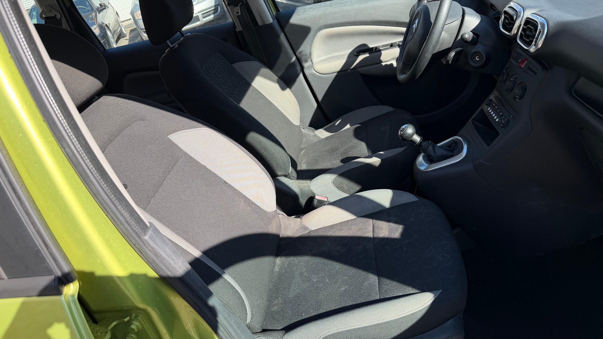 CITROEN C3 Picasso 1.6 HDi Swiss Style-image-5