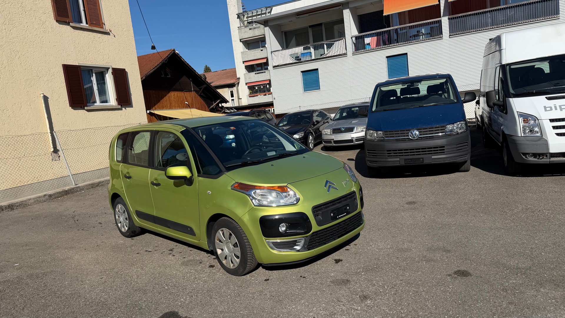 CITROEN C3 Picasso 1.6 HDi Swiss Style-image-1