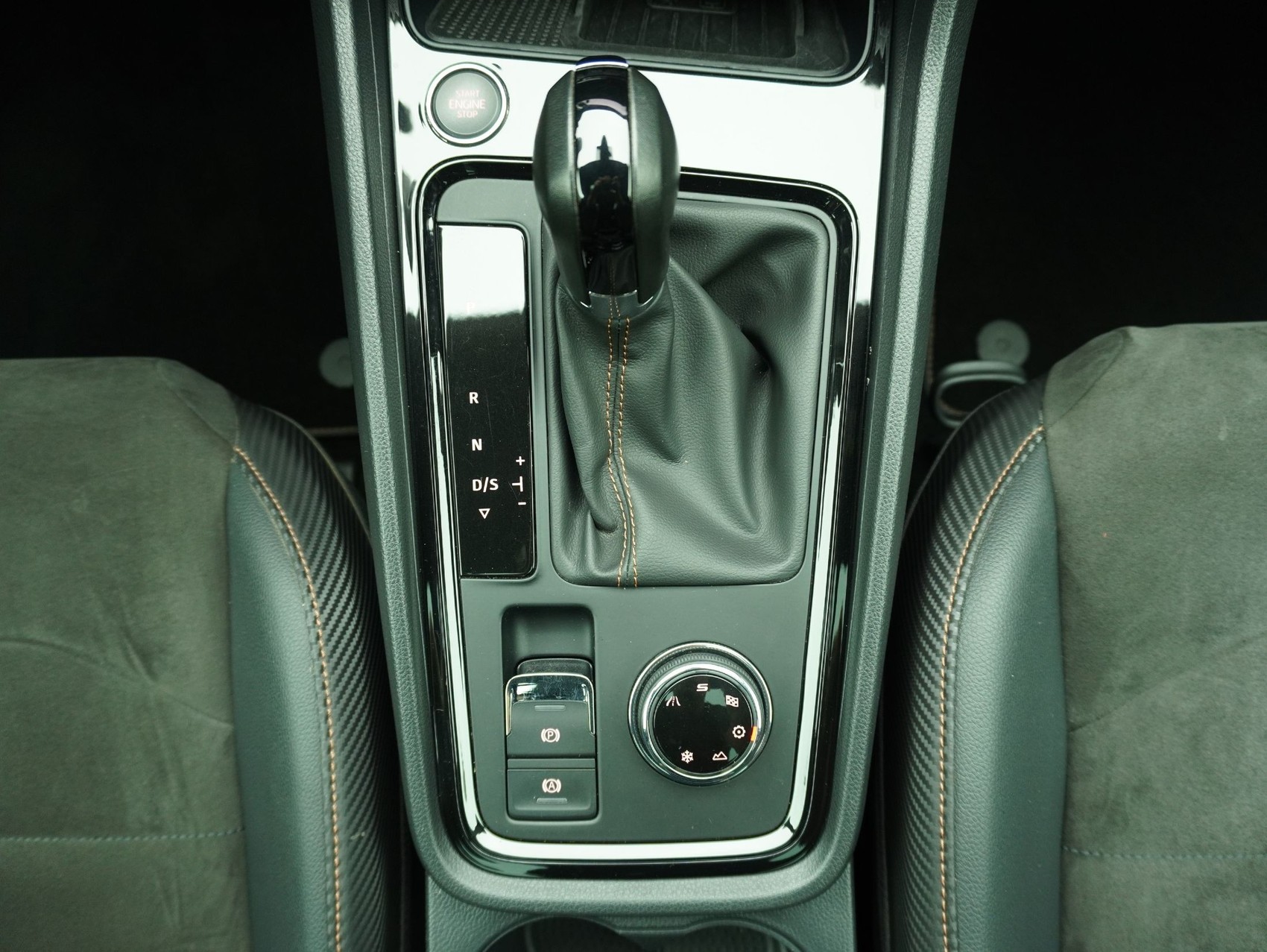 SEAT Cupra Ateca 2.0 TSI DSG 4Drive-image-15