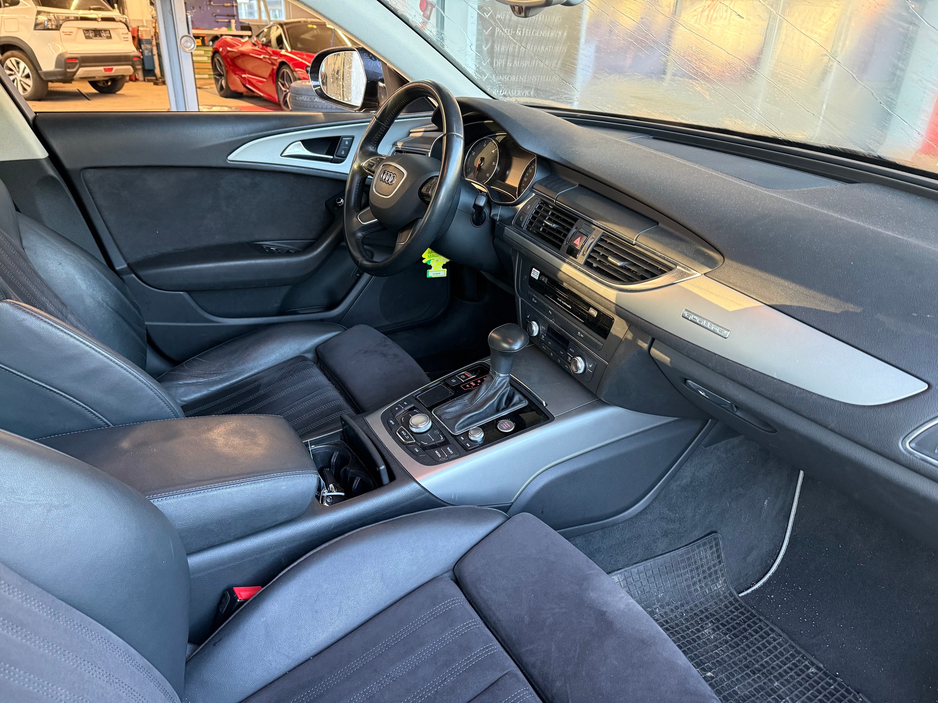 AUDI A6 Avant 3.0 TDI V6 quattro S-tronic-image-4