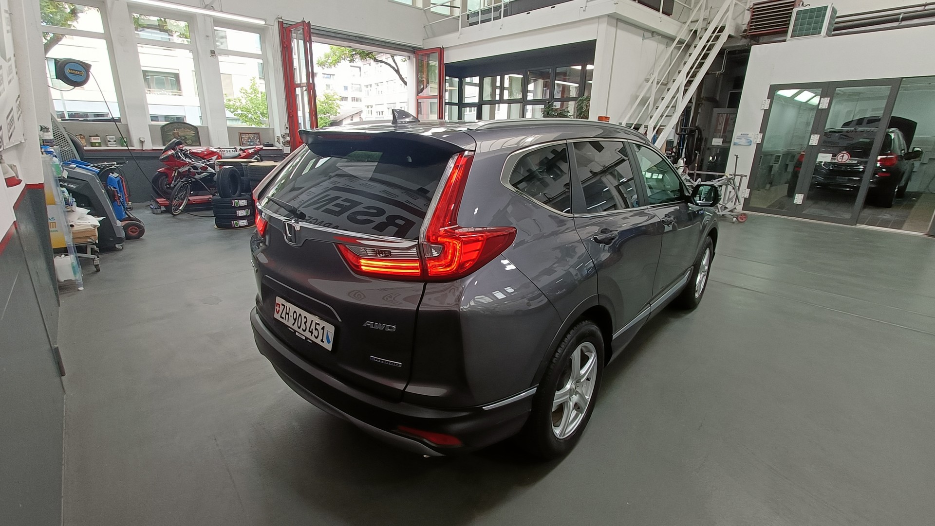HONDA CR-V 2.0i MMD Hybrid Executive 4WD Automatic-image-4