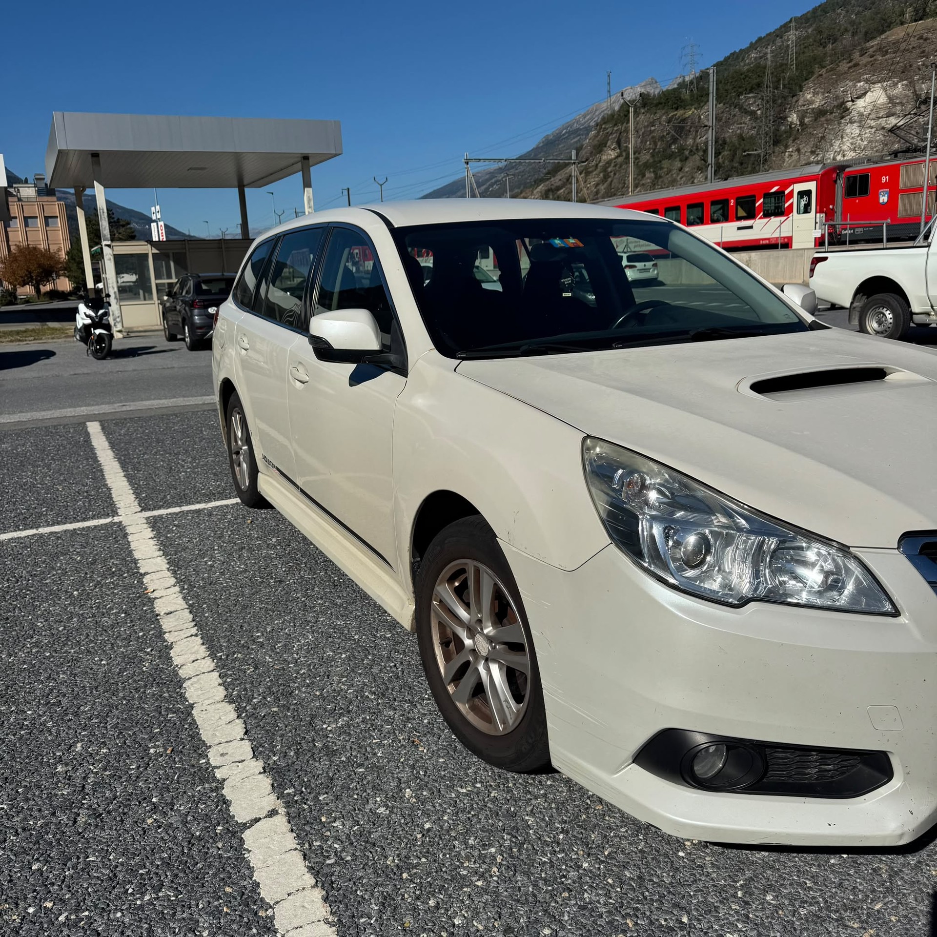 SUBARU Legacy 2.0D Swiss AWD-image-1