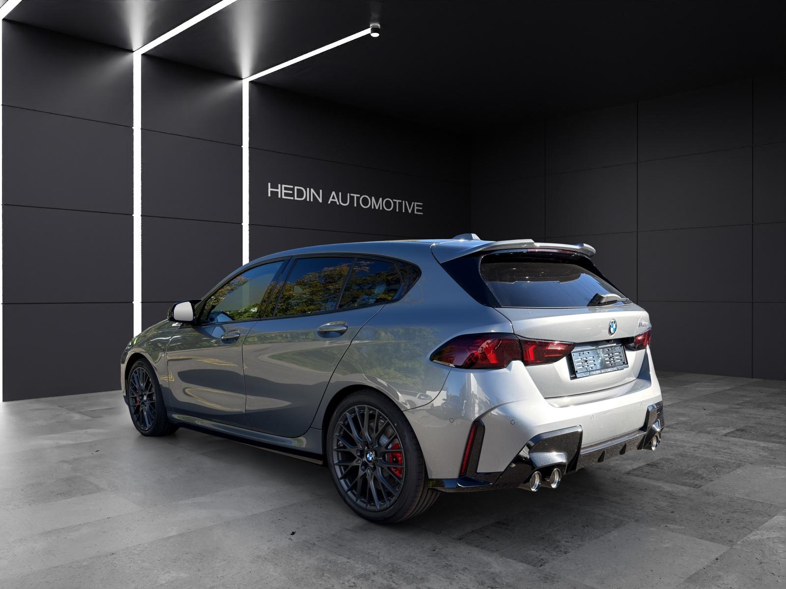 BMW 1er Reihe F70 M135i xDrive-image-2