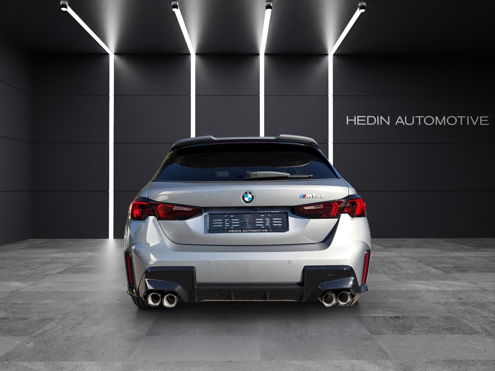 BMW 1er Reihe F70 M135i xDrive-image-8
