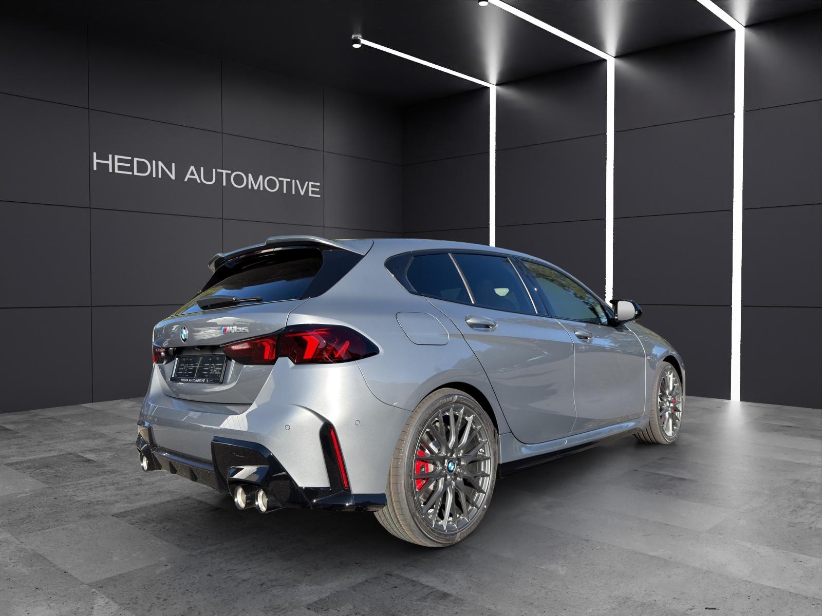 BMW 1er Reihe F70 M135i xDrive-image-15