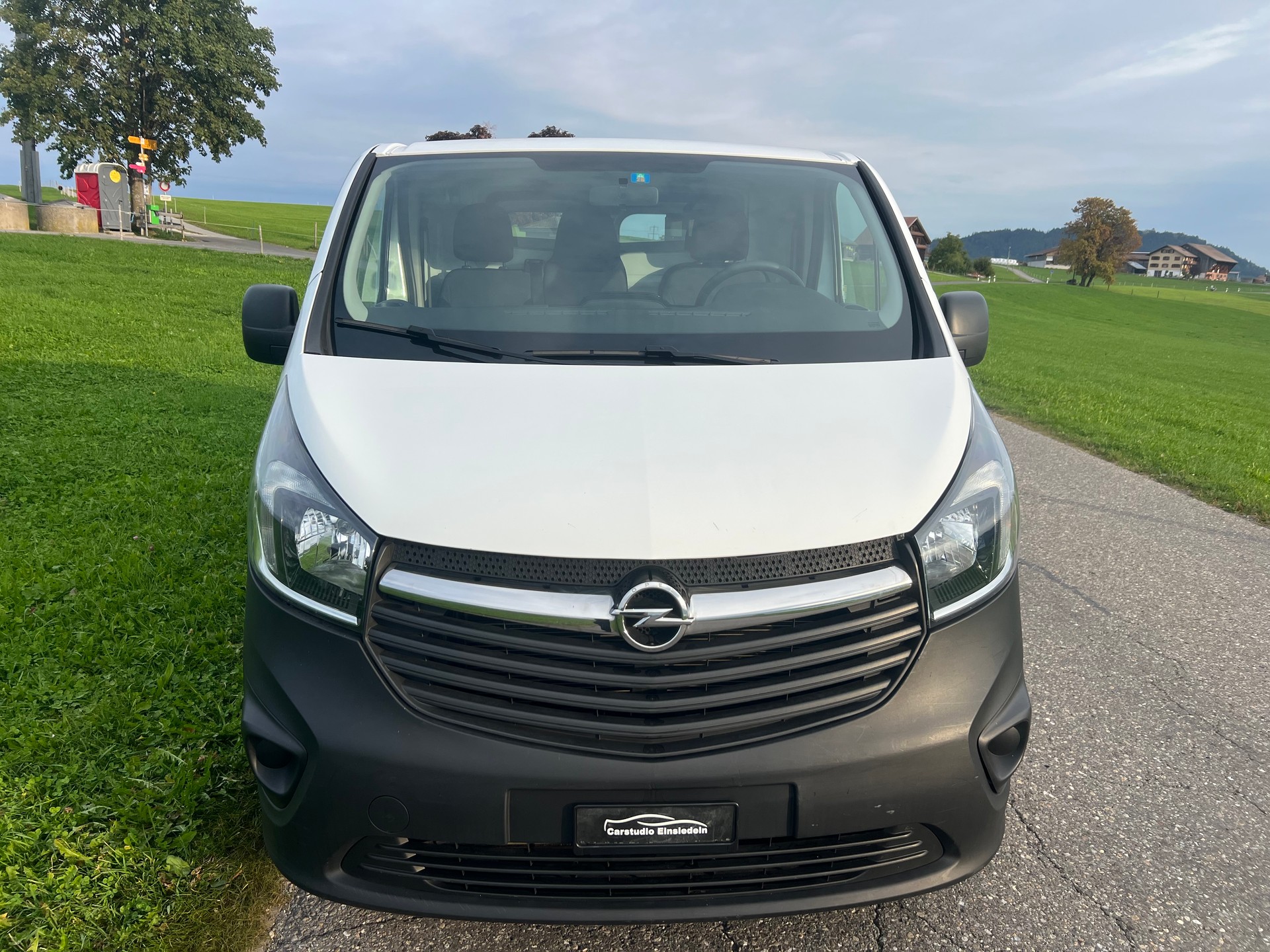 OPEL Vivaro 1.6 CDTI 2.7t L1H1-image-1