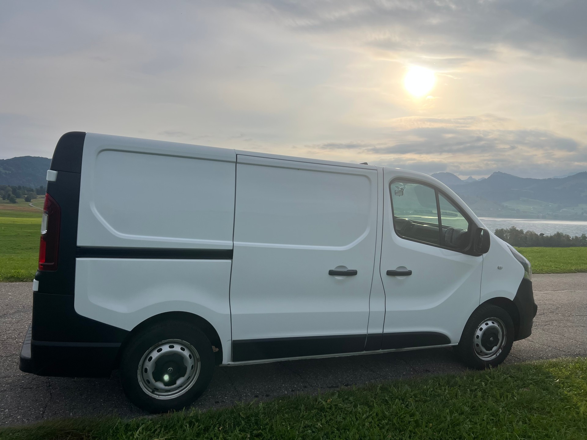 OPEL Vivaro 1.6 CDTI 2.7t L1H1-image-5