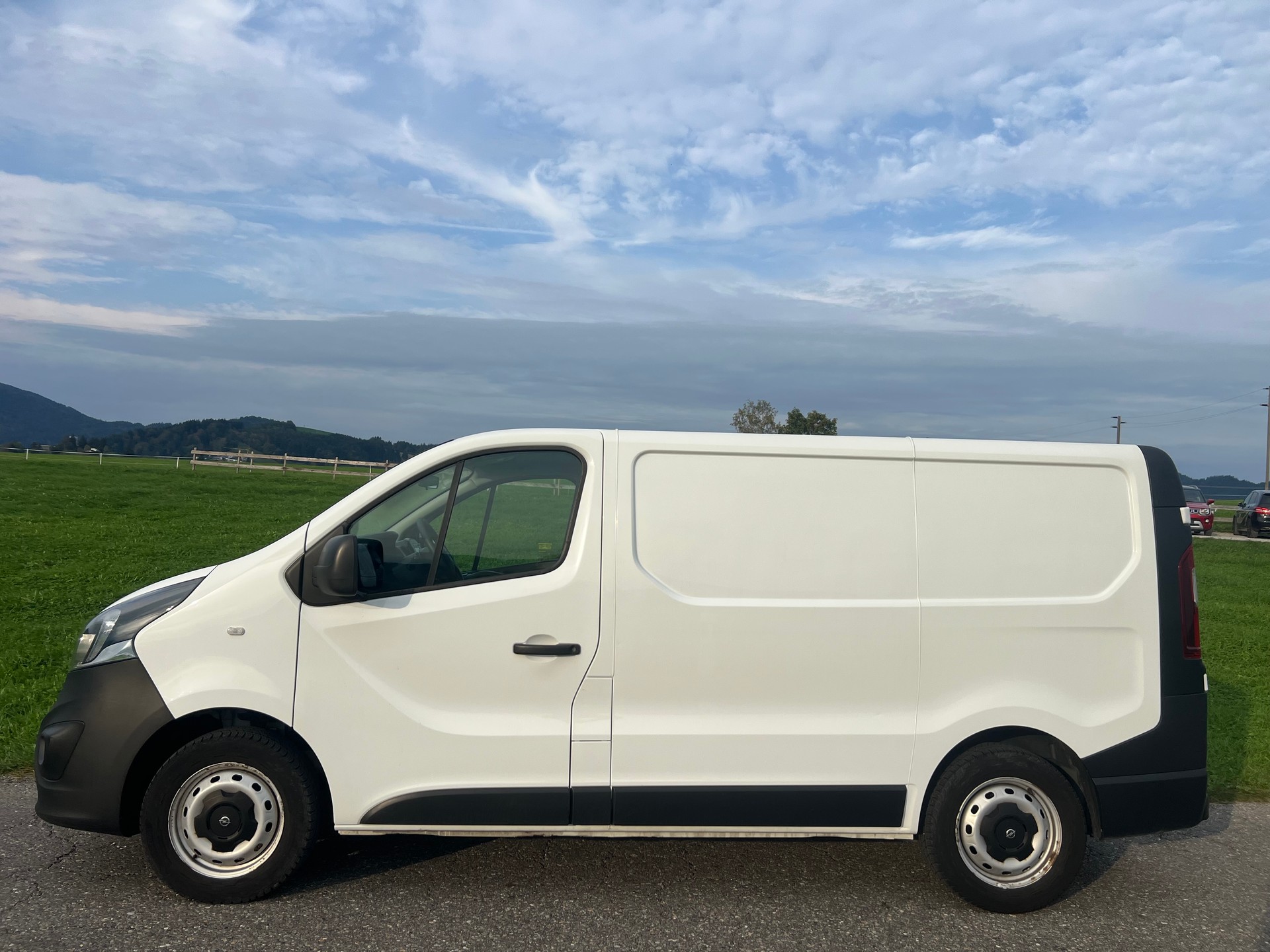 OPEL Vivaro 1.6 CDTI 2.7t L1H1-image-2