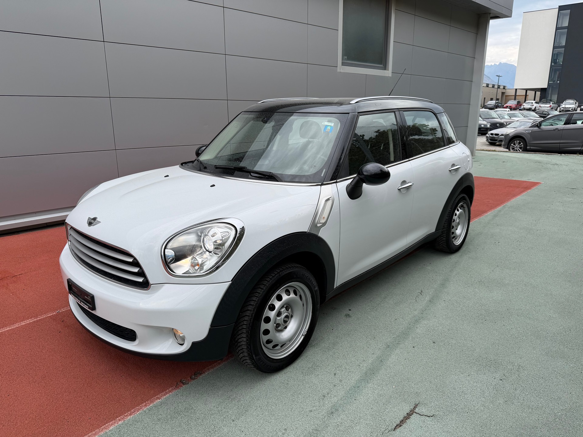 MINI Countryman Cooper FWD Steptronic-image-0