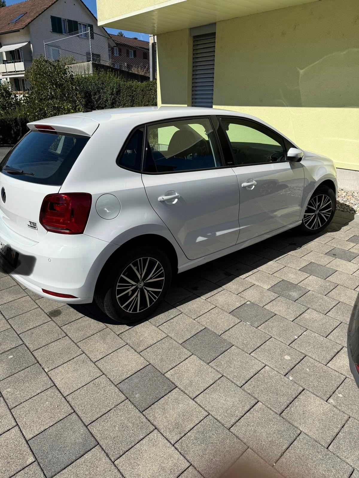 VW 1.2 TSI 90 BlueMT Allstar-image-1