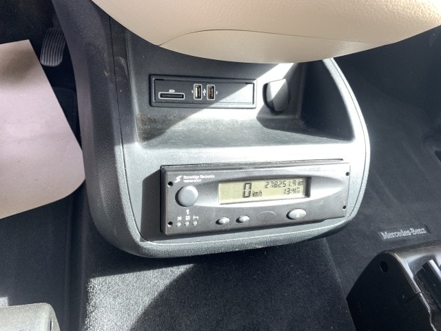 MERCEDES-BENZ V 300 d extralang 9G-Tronic-image-8