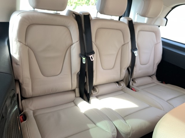 MERCEDES-BENZ V 300 d extralang 9G-Tronic-image-12