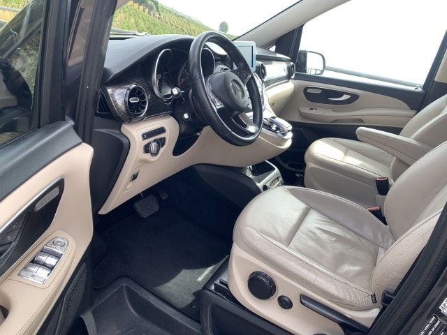 MERCEDES-BENZ V 300 d extralang 9G-Tronic-image-16