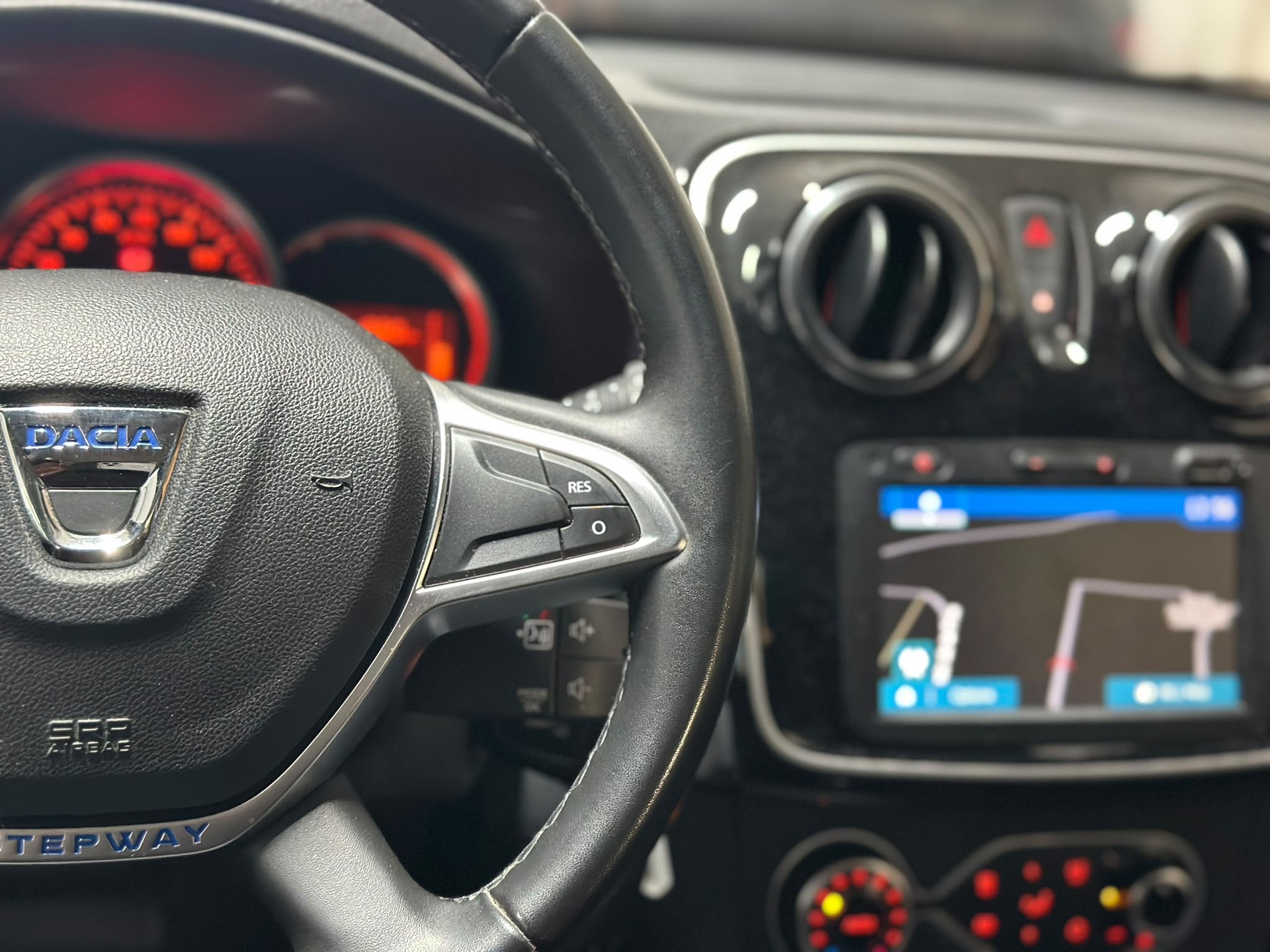 DACIA Sandero Tce 90 Stepway-image-14