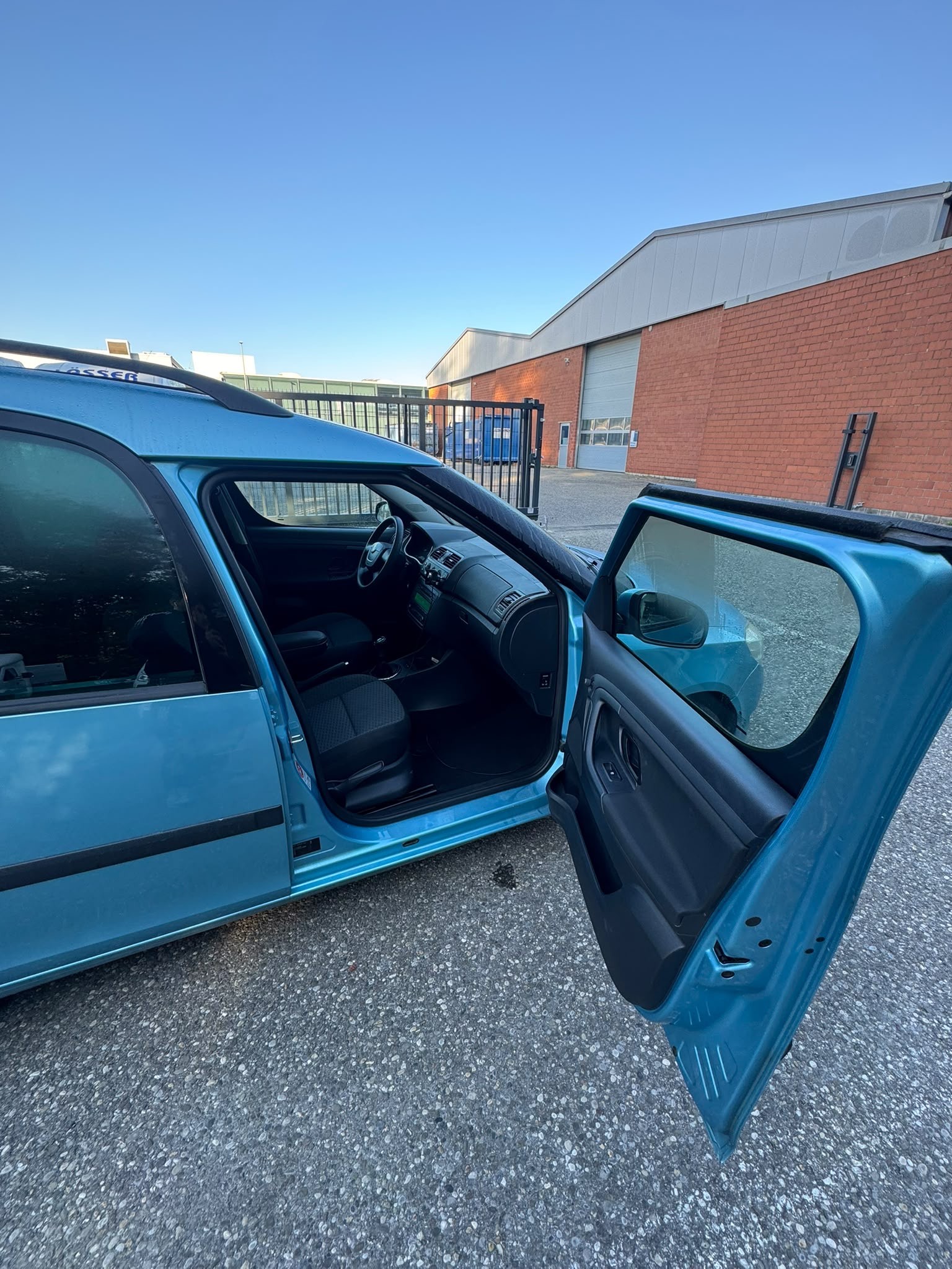 SKODA Roomster 1.2 TSI Style-image-12
