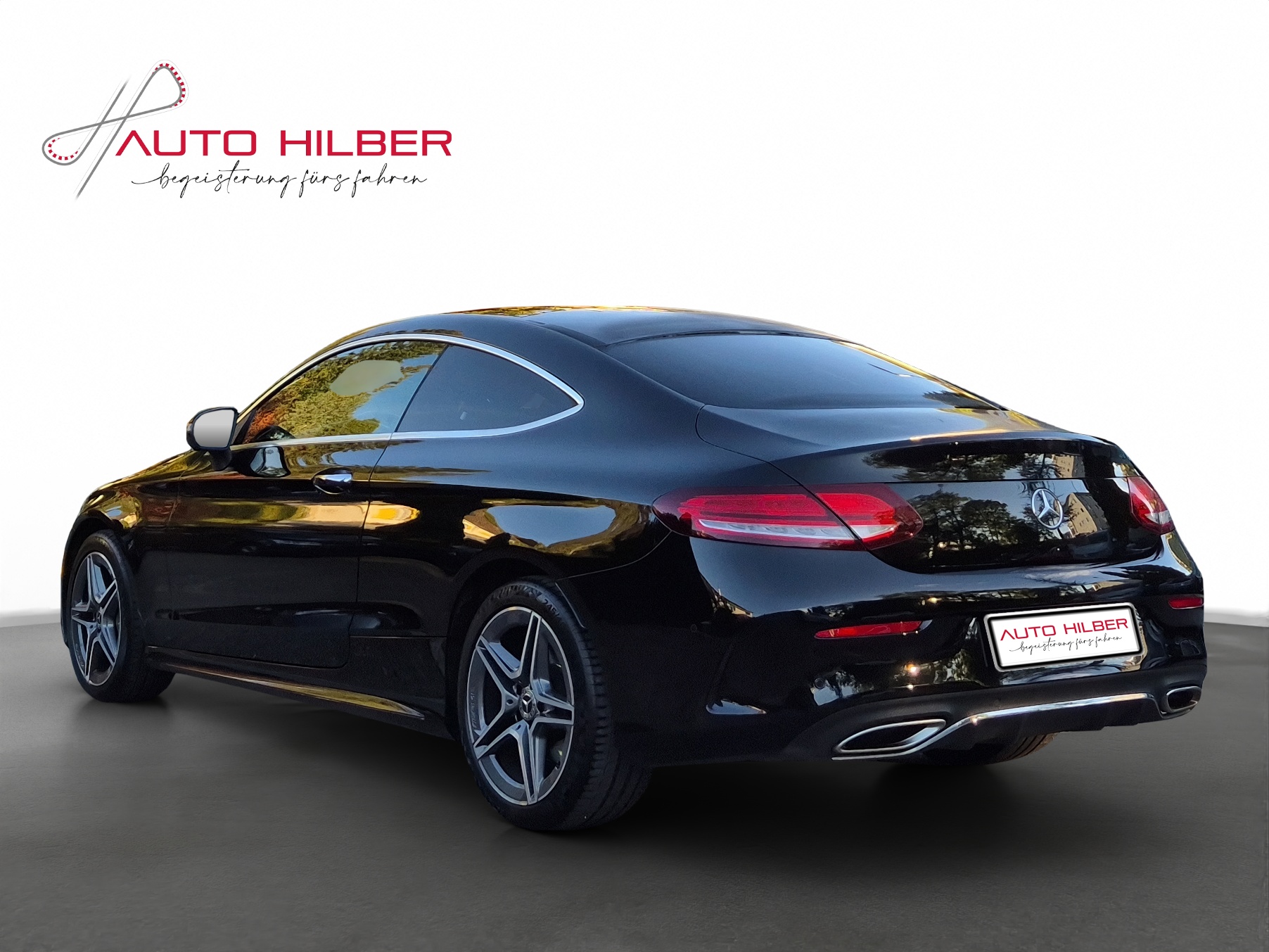 MERCEDES-BENZ C 200 Coupé 4Matic AMG Line 9G-Tronic *Schiebe-&Panodach / Burmester*-image-4
