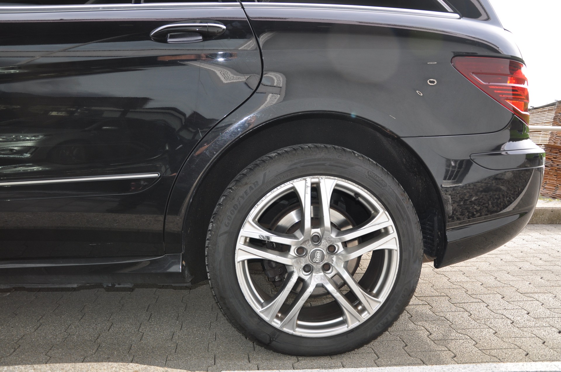 MERCEDES-BENZ R 500 L 4Matic 7G-Tronic-image-7