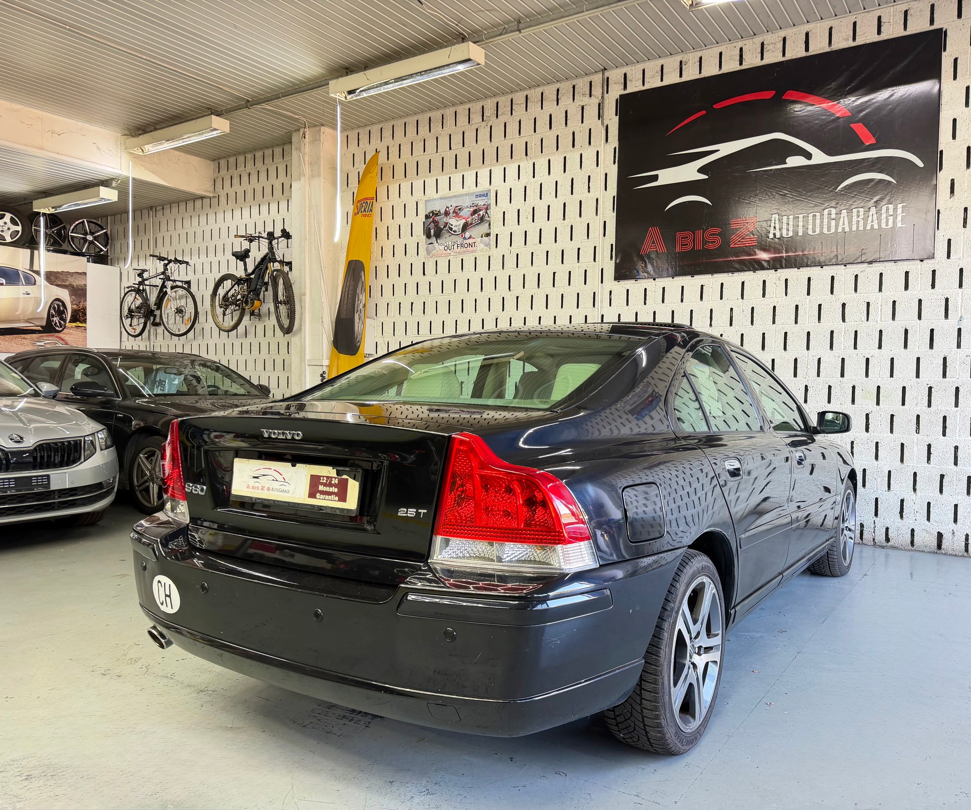 VOLVO S60 2.5T Momentum-image-15