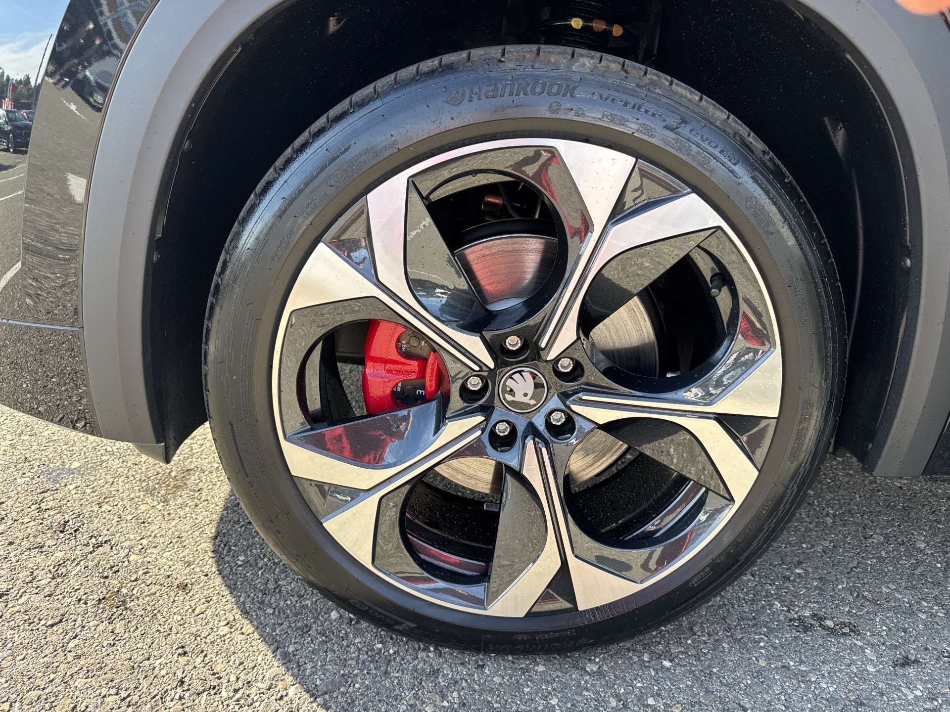 SKODA Kodiaq 2.0 TSi RS 266PS 7-Plätzer 4x4 DSG-Automat-image-8