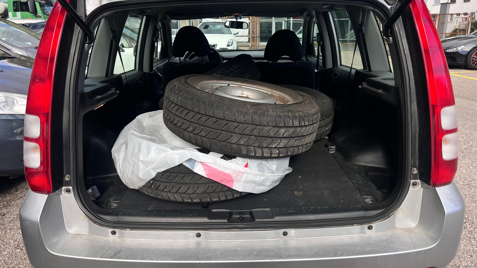 HONDA HR-V 1.6i 4WD Sport-image-6