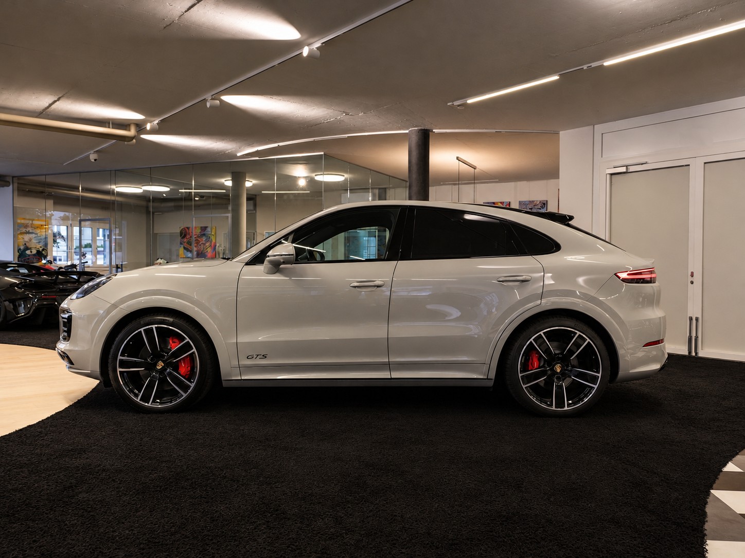 PORSCHE Cayenne GTS Coupé Carbon Paket | PDLS | Soft-Close | Head-Up | 360° Kamera | Hinterachslenk. |-image-3