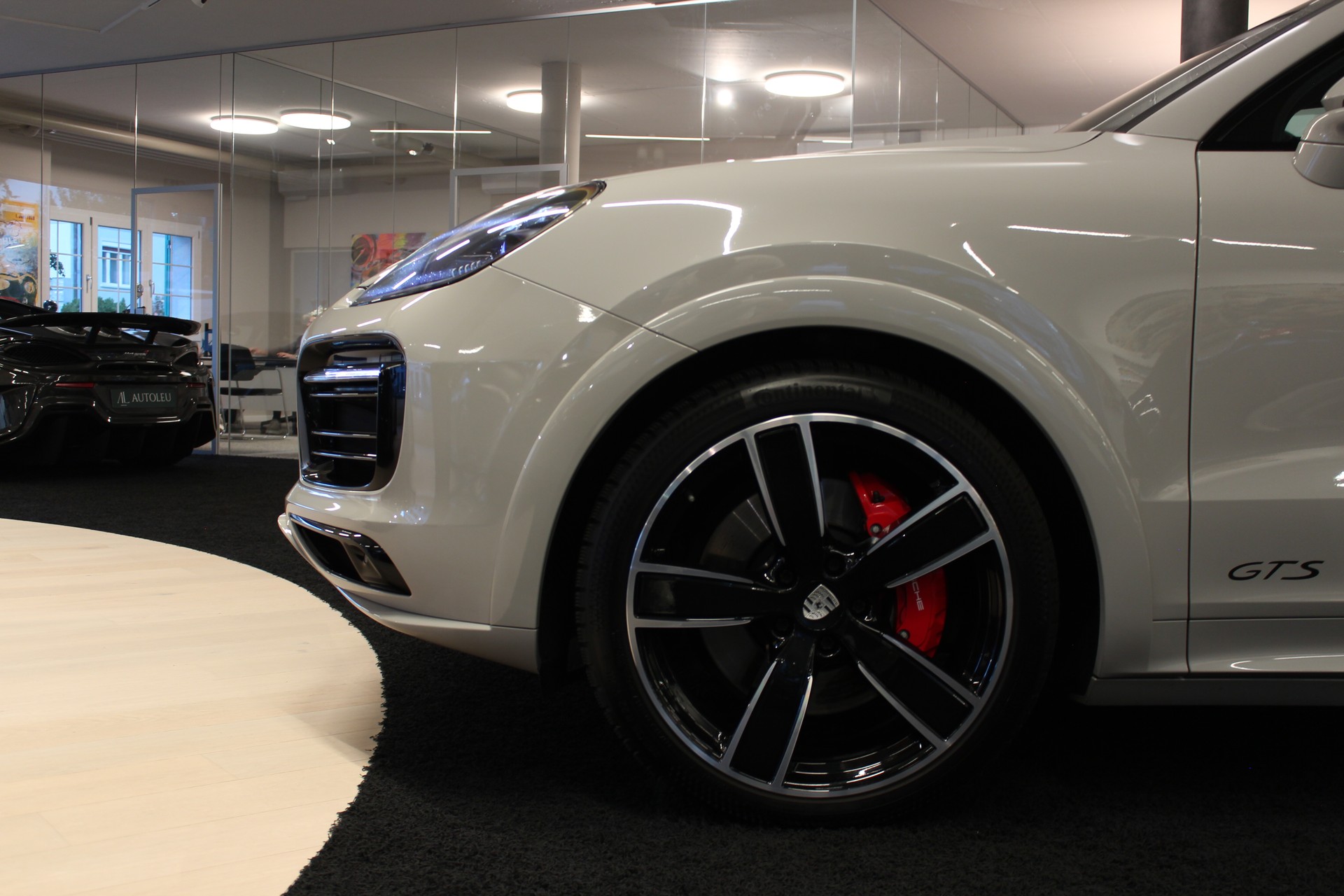 PORSCHE Cayenne GTS Coupé Carbon Paket | PDLS | Soft-Close | Head-Up | 360° Kamera | Hinterachslenk. |-image-7