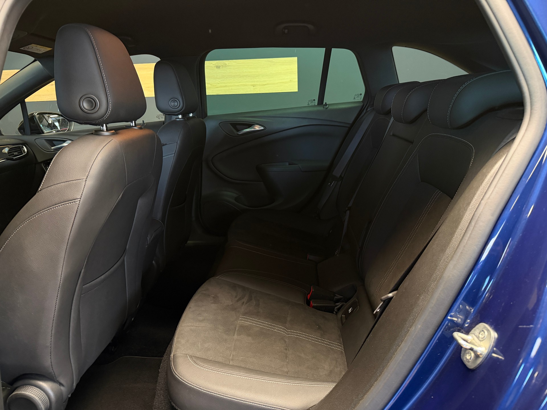 OPEL Astra Sports Tourer 1.5 CDTi Elegance-image-17
