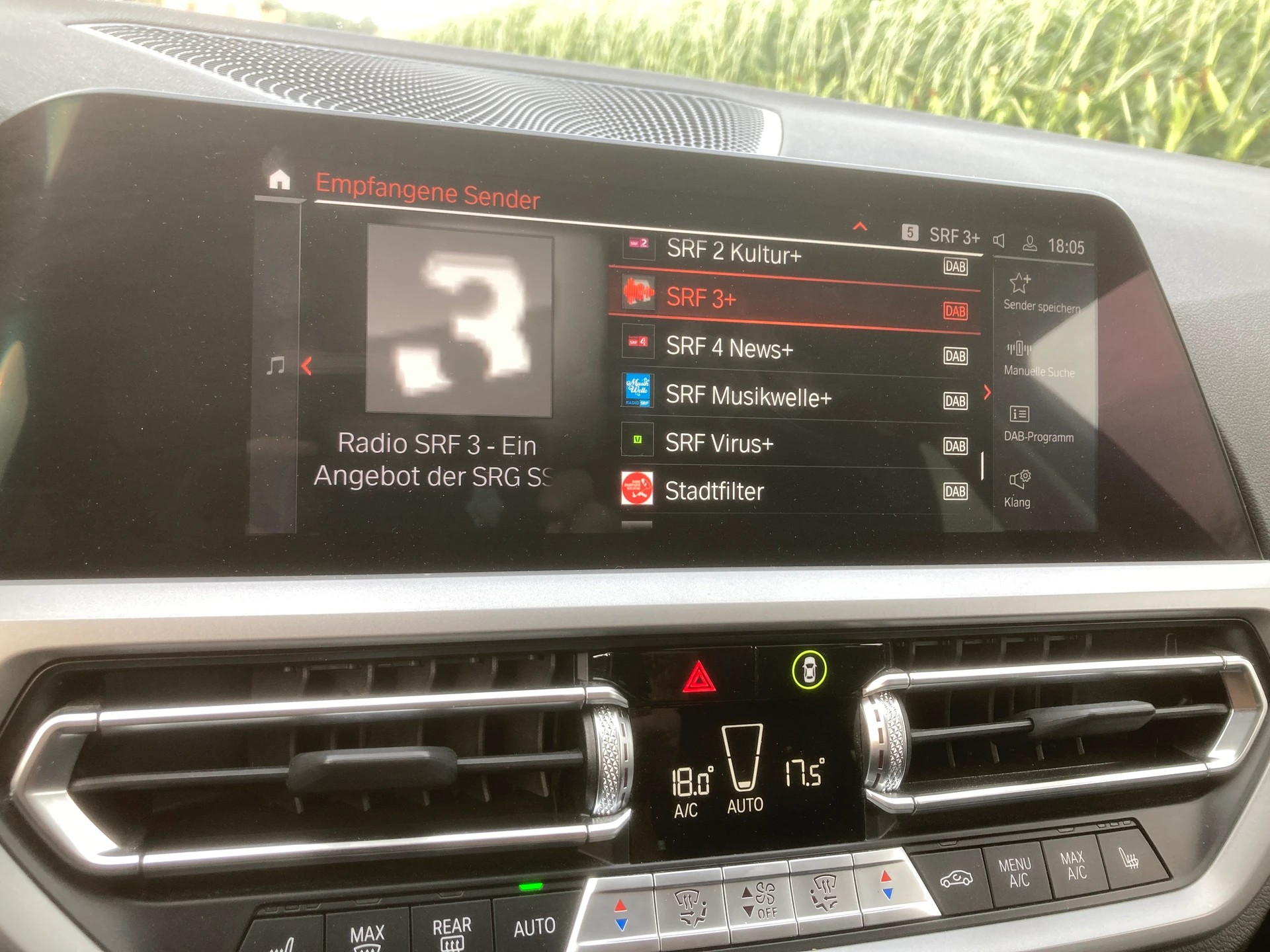BMW 320d xDrive 48V Touring Steptronic-image-14