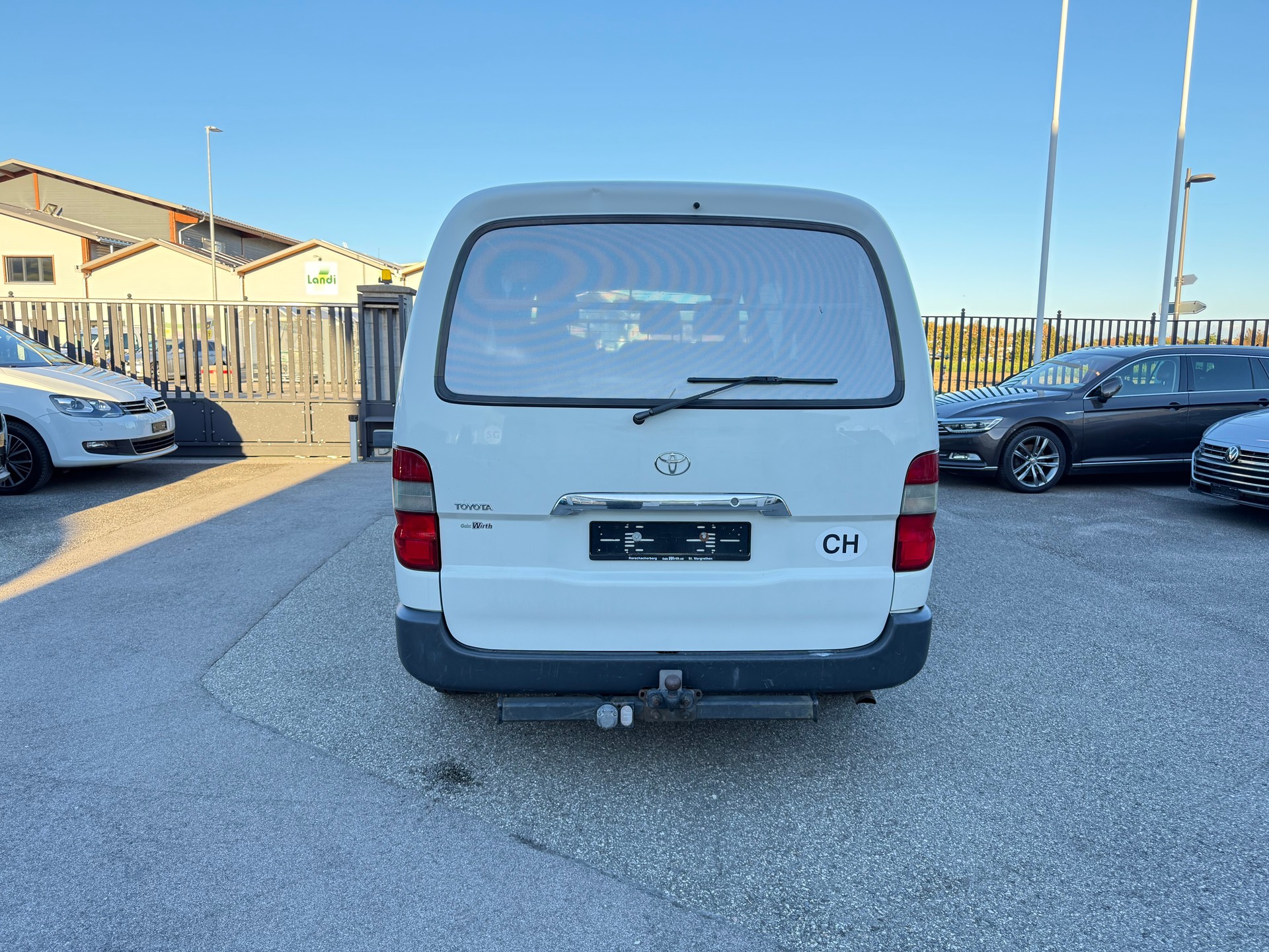 TOYOTA Hiace D-4D Van LWB-image-6