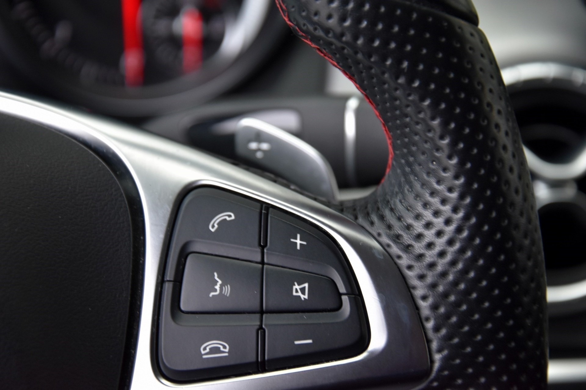 MERCEDES-BENZ CLA 220 Diesel, AMG Line-image-14