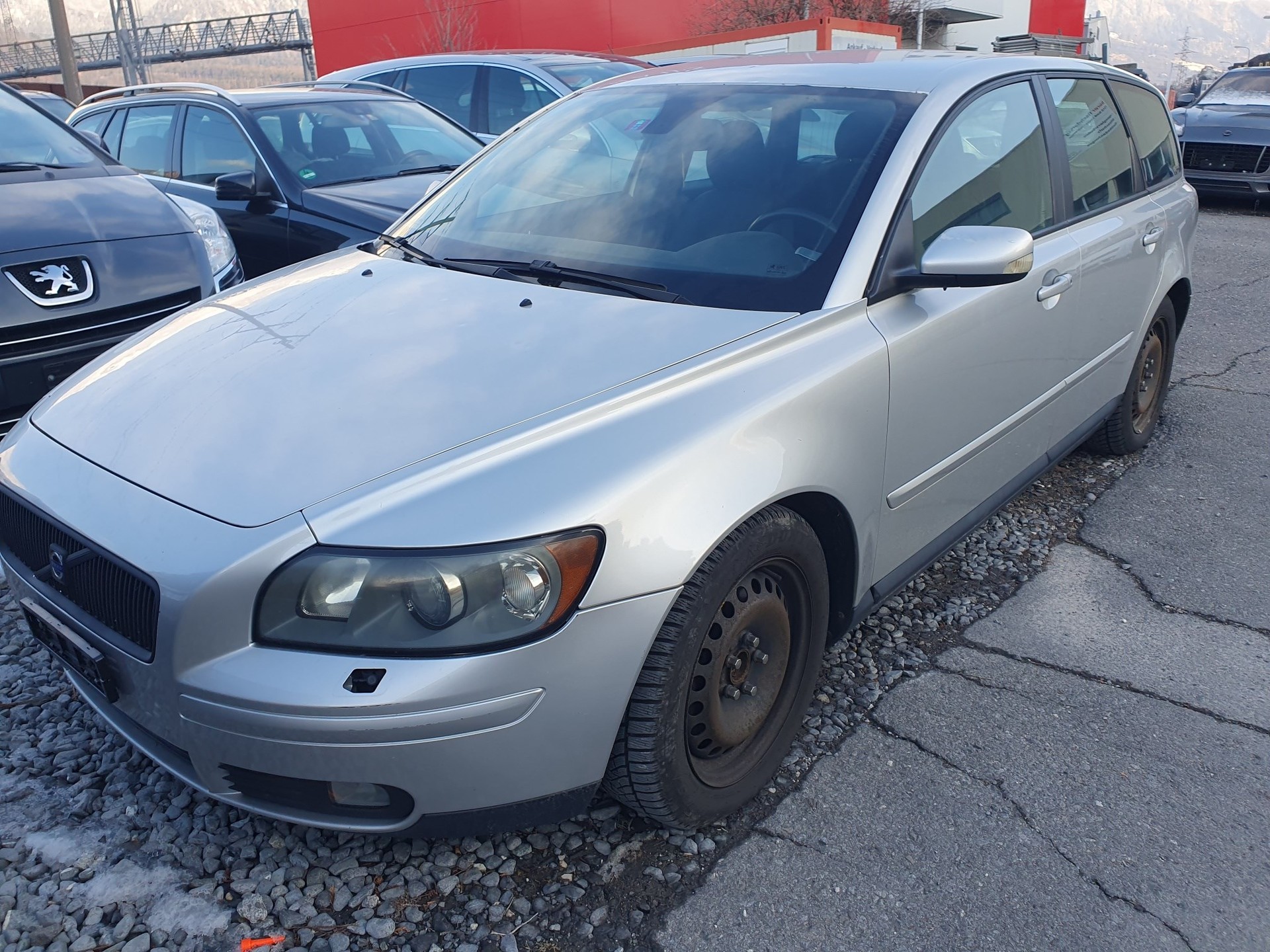 VOLVO V50 2.4 Automat-image-0