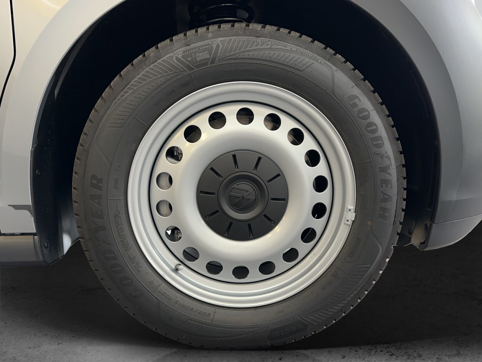 VW ID. Buzz Cargo-image-11