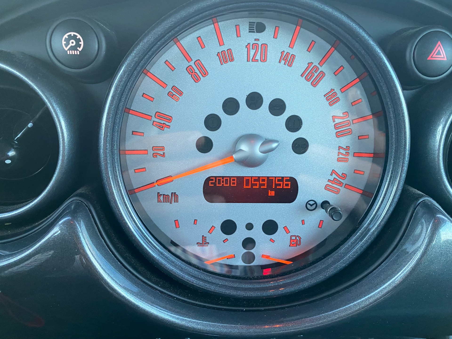 MINI Mini Cooper-image-6