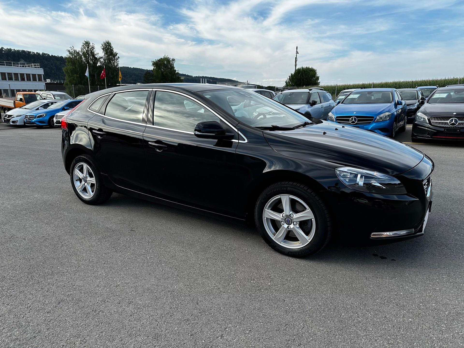 VOLVO V40 T2 Kinetic-image-8