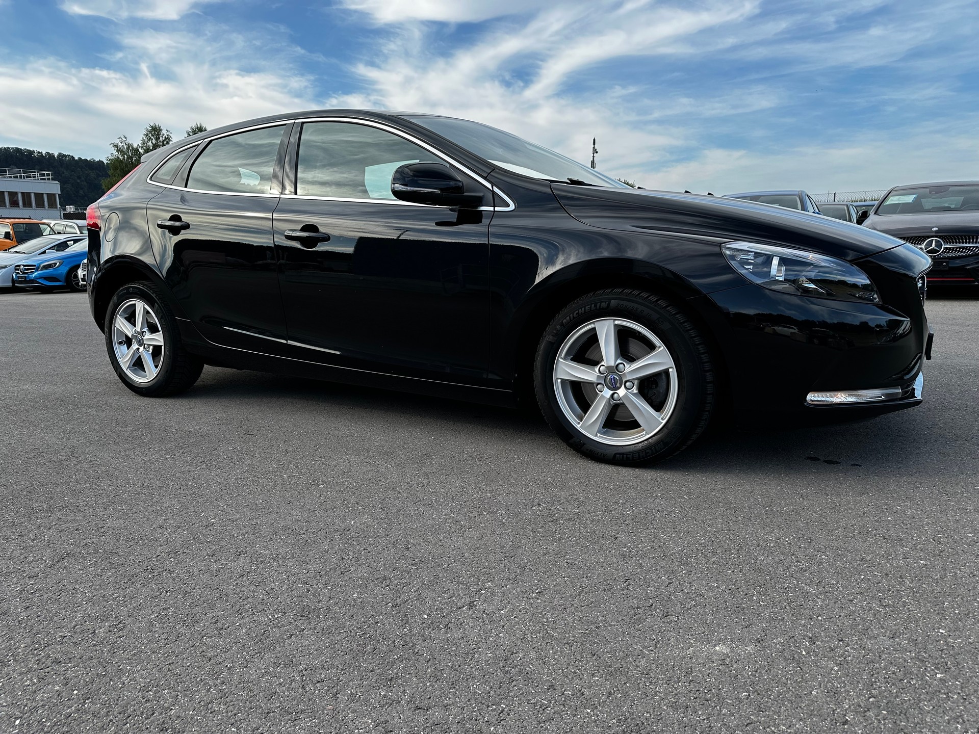 VOLVO V40 T2 Kinetic-image-7