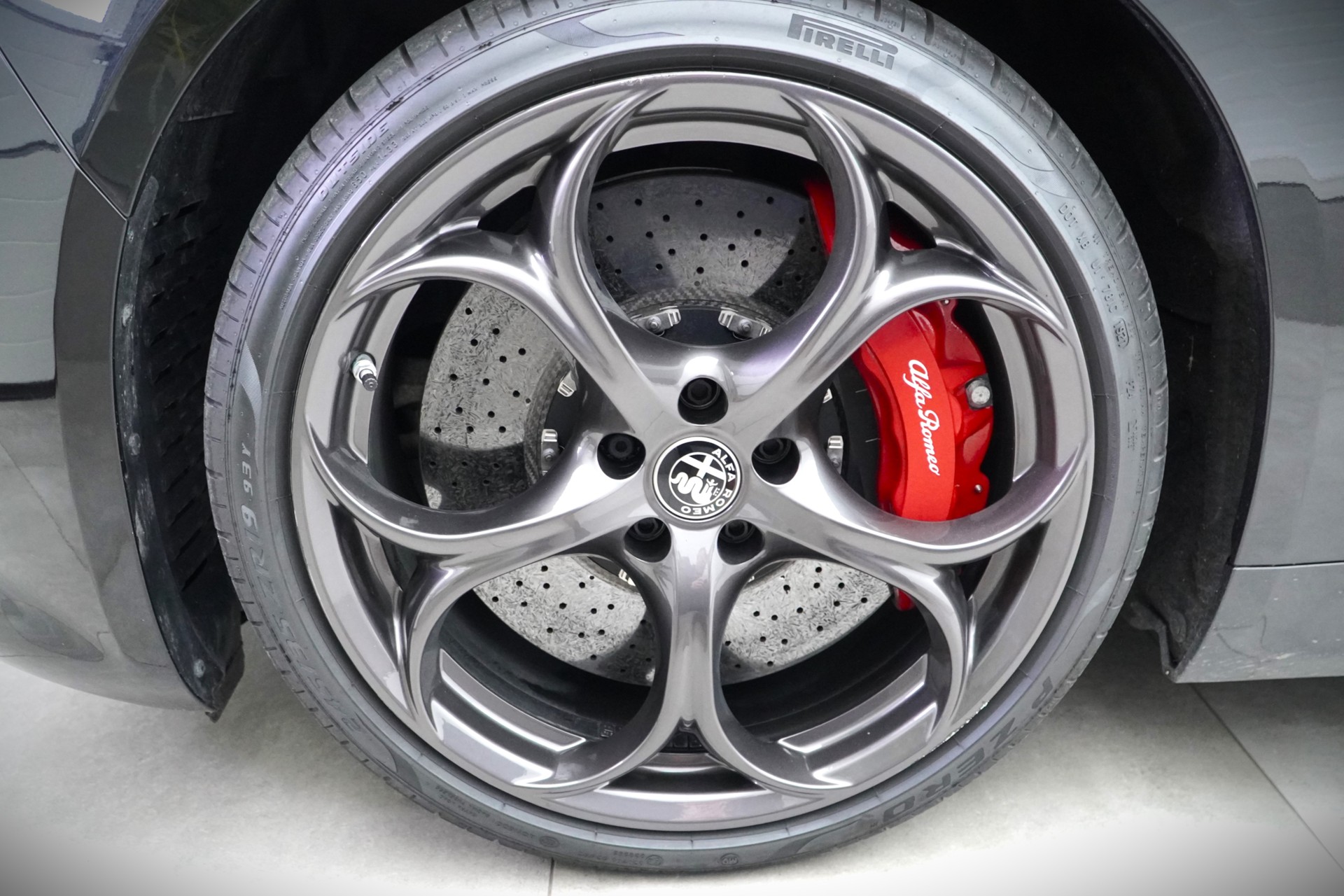 ALFA ROMEO Giulia 2.9 V6 Quadrifoglio-image-8