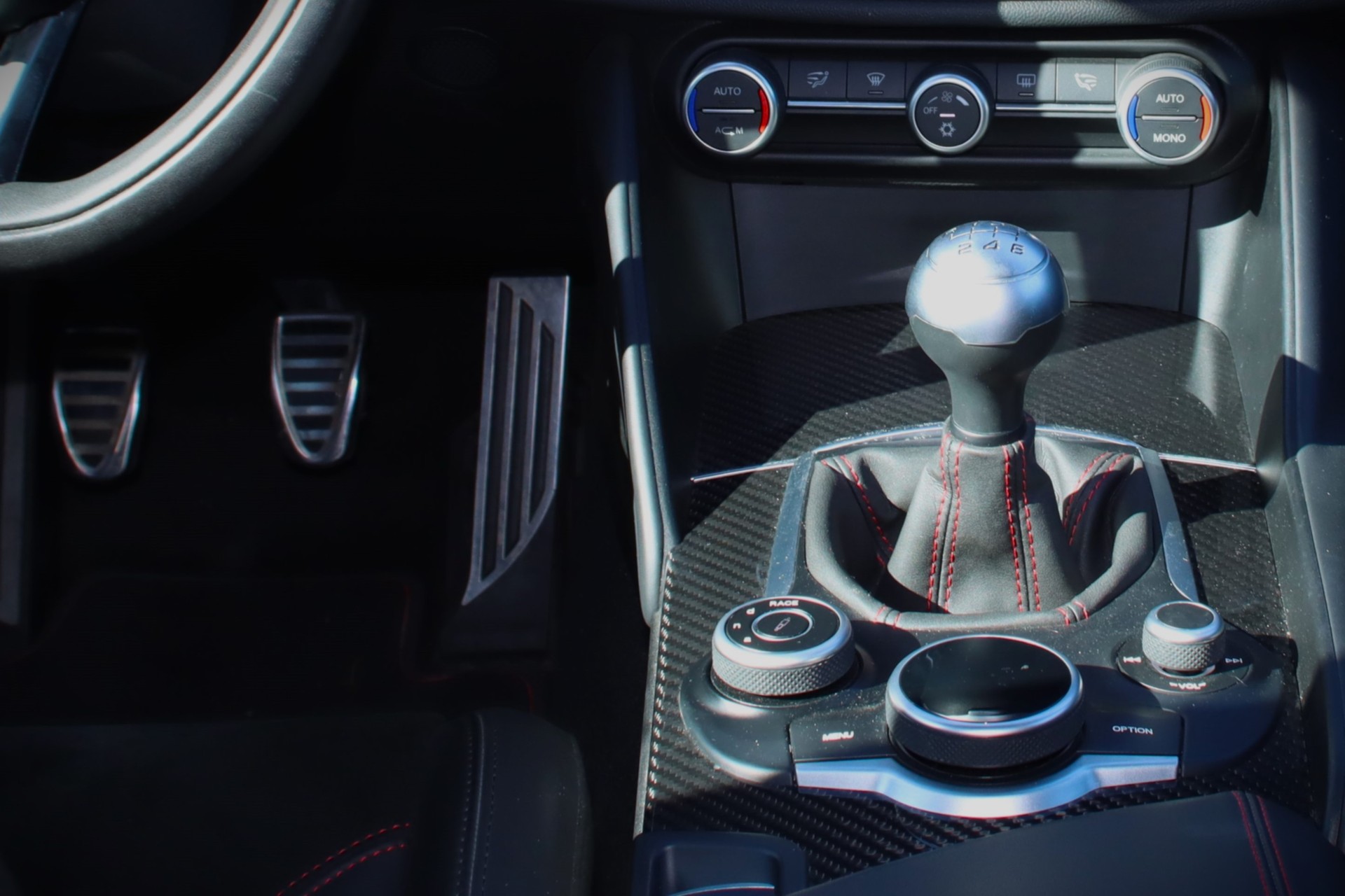 ALFA ROMEO Giulia 2.9 V6 Quadrifoglio-image-5