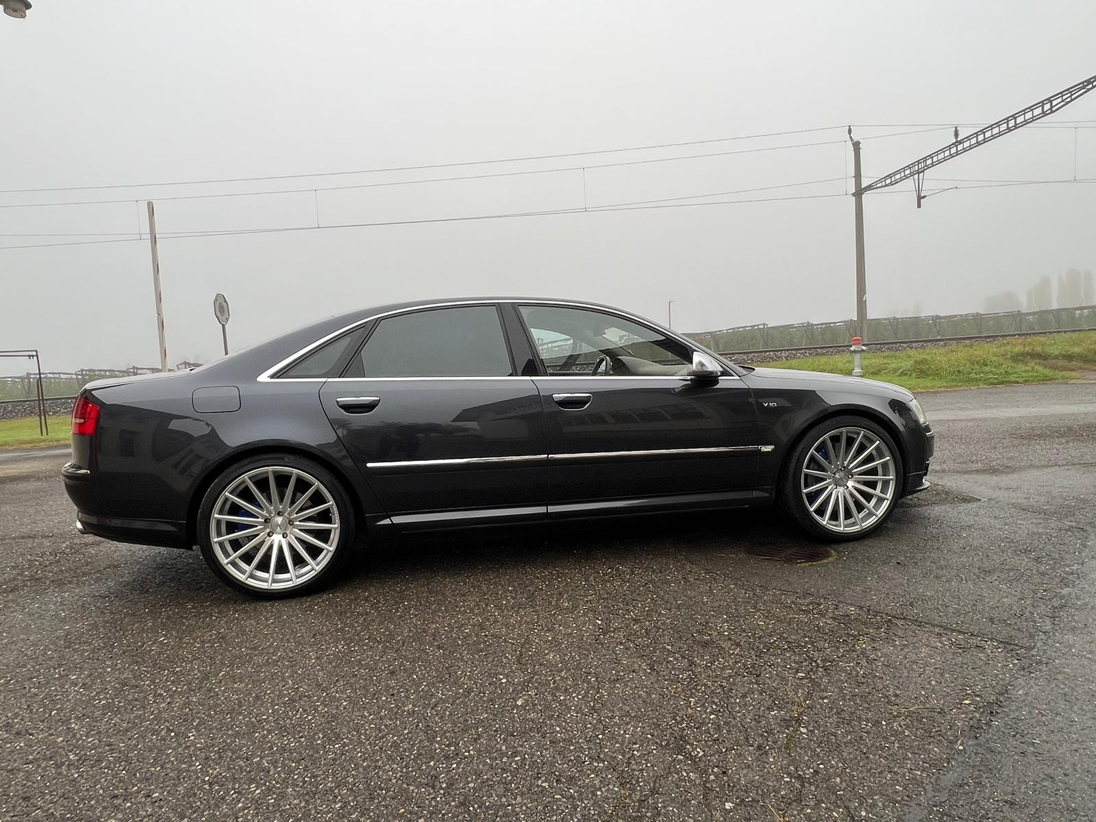AUDI S8 5.2 V10 quattro tiptronic-image-7
