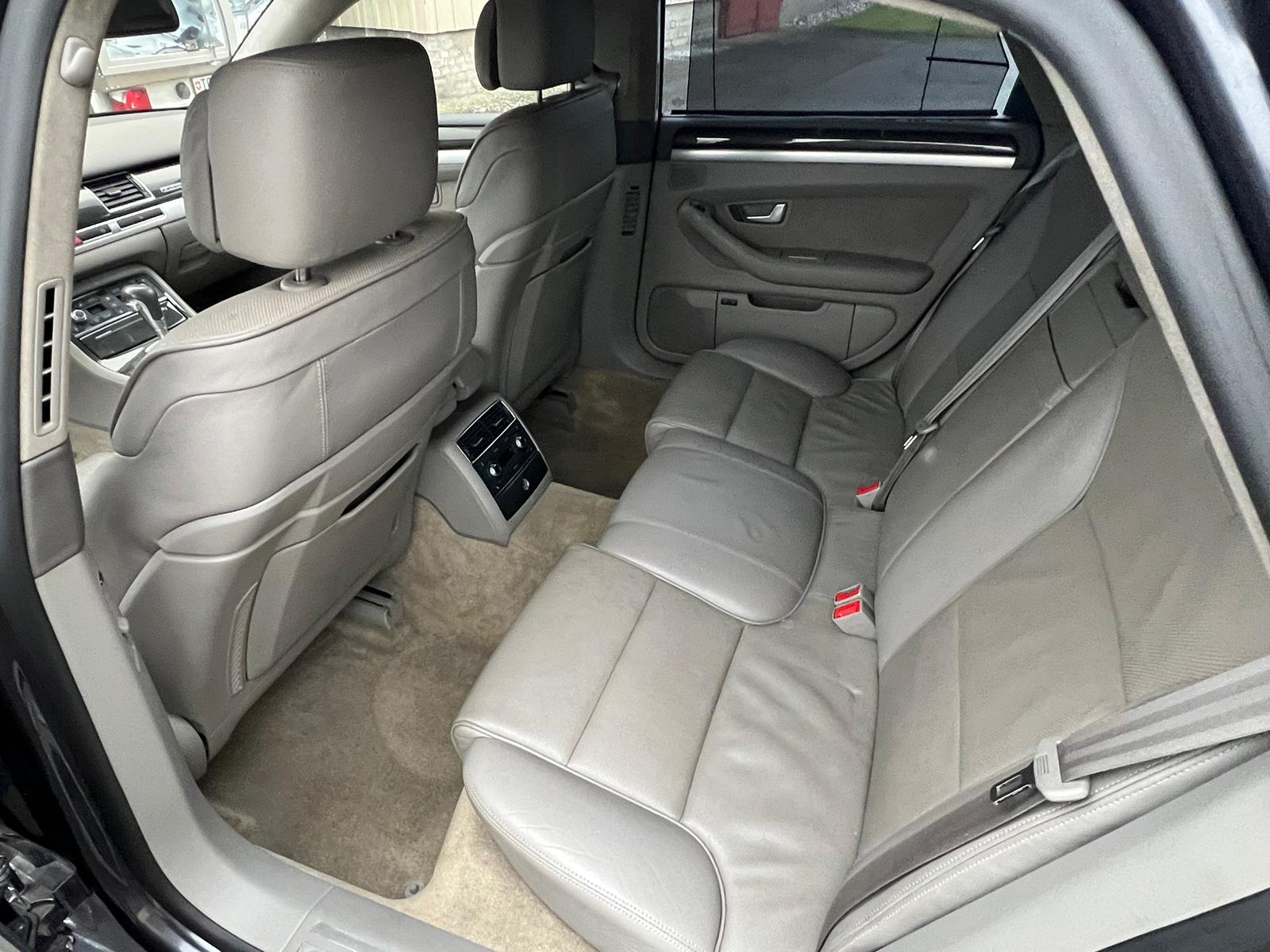 AUDI S8 5.2 V10 quattro tiptronic-image-11