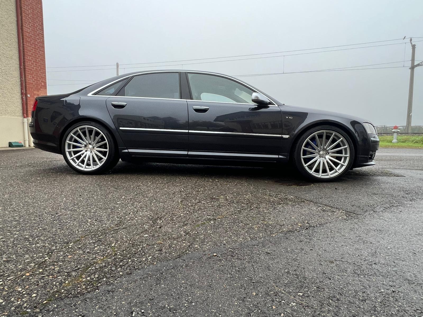AUDI S8 5.2 V10 quattro tiptronic-image-5