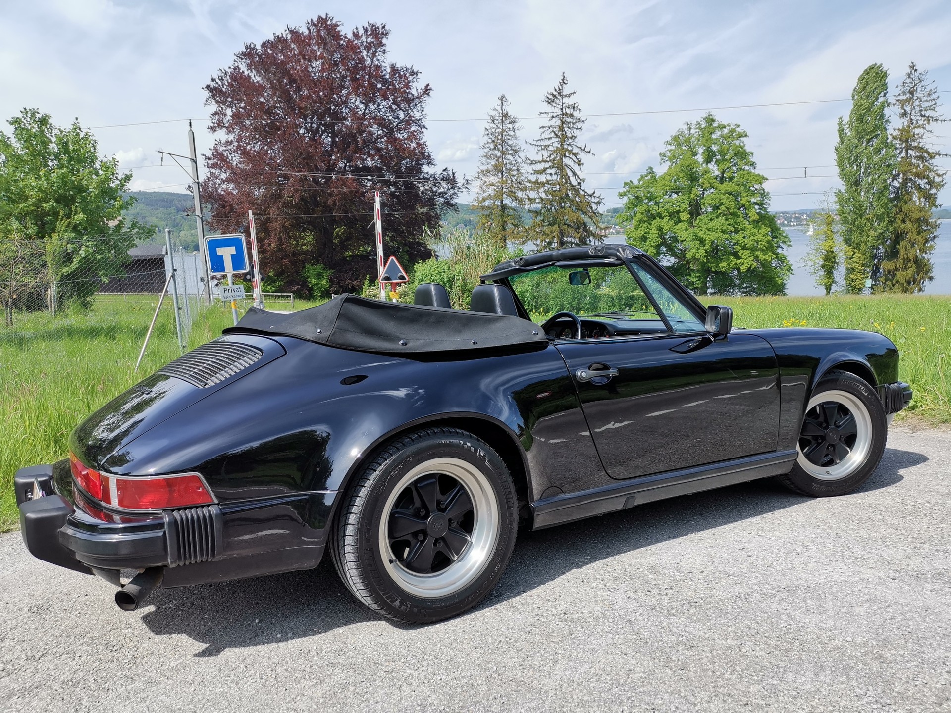 PORSCHE 911 Carrera Cabrio-image-4