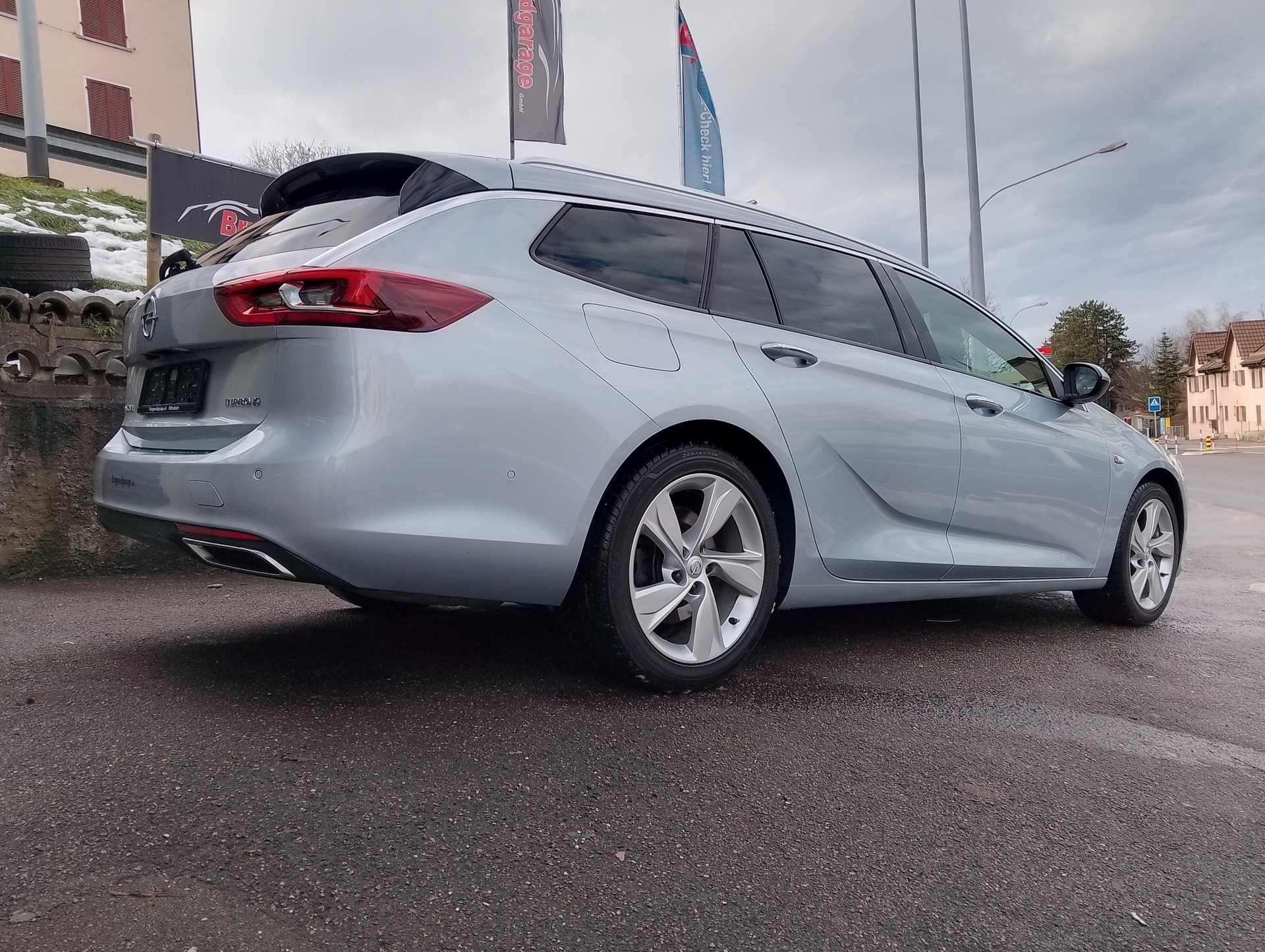 OPEL Insignia 2.0 T Sports Tourer Excellence 4WD Automat.-image-9