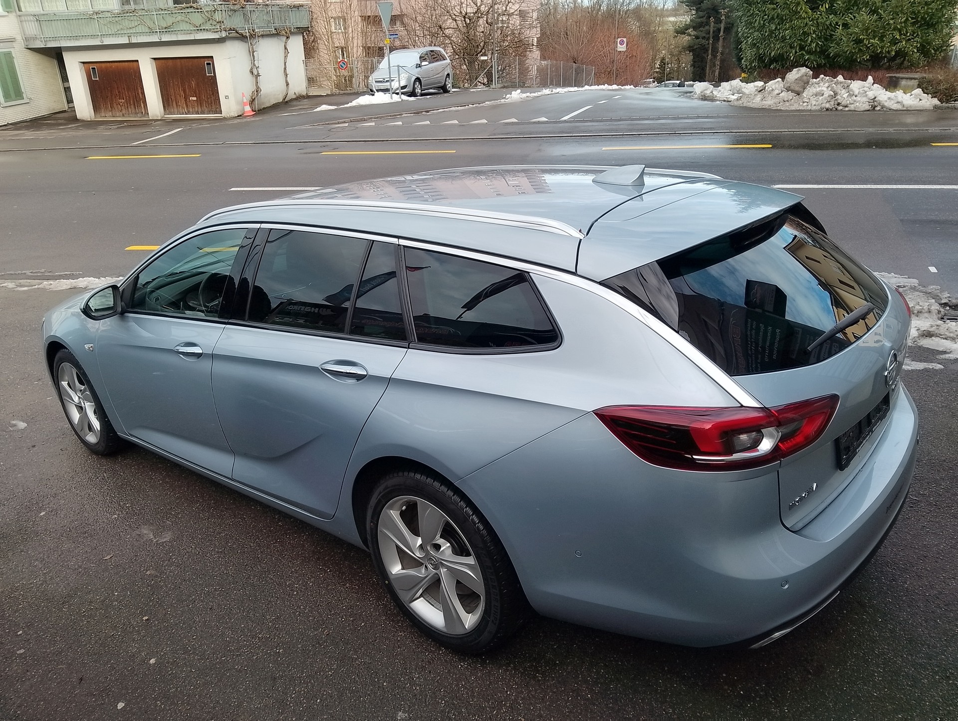 OPEL Insignia 2.0 T Sports Tourer Excellence 4WD Automat.-image-11