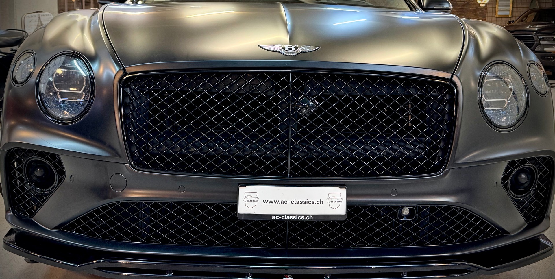 BENTLEY Continental GT 6.0 W12-showroom-element-3