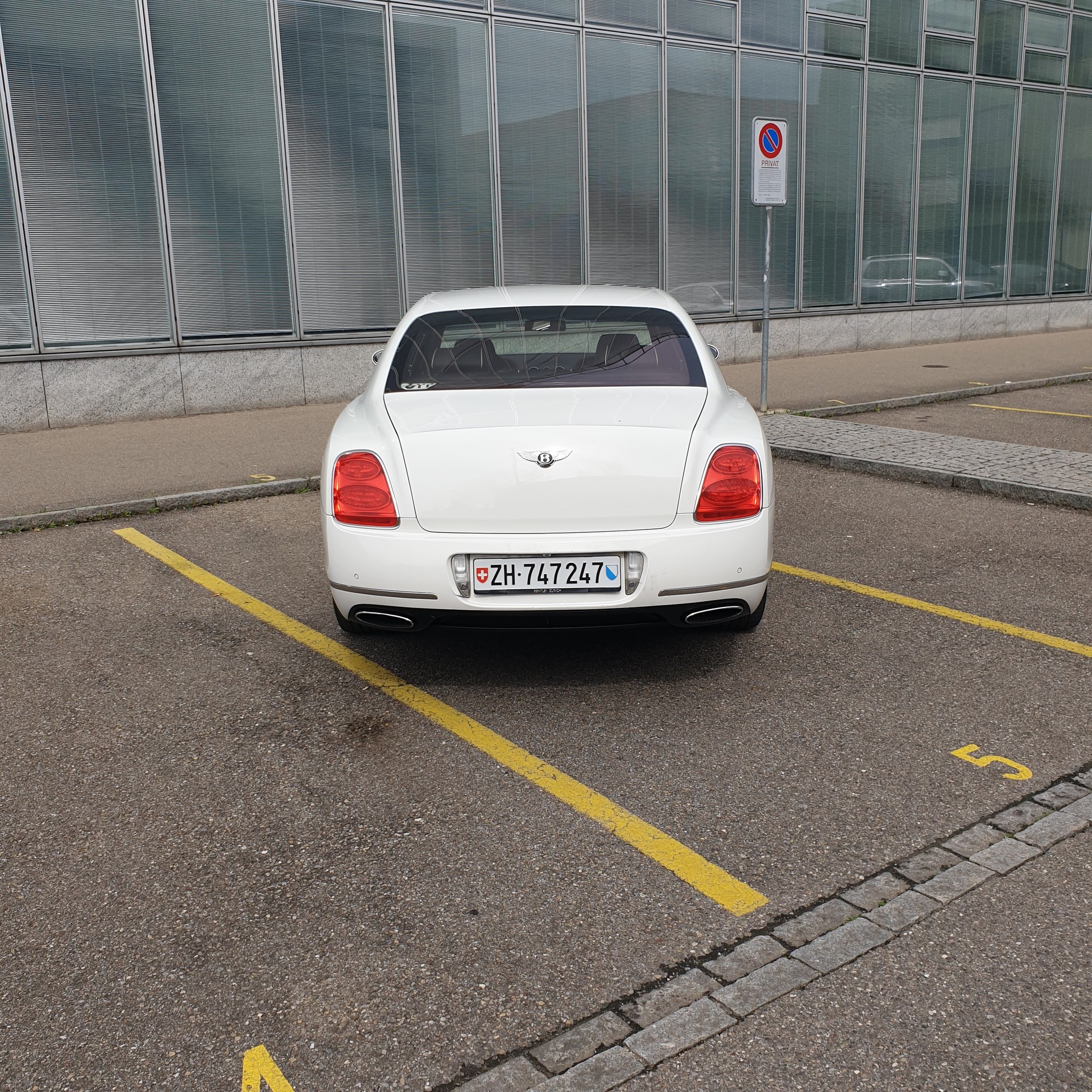 BENTLEY Flying Spur Speed-image-2