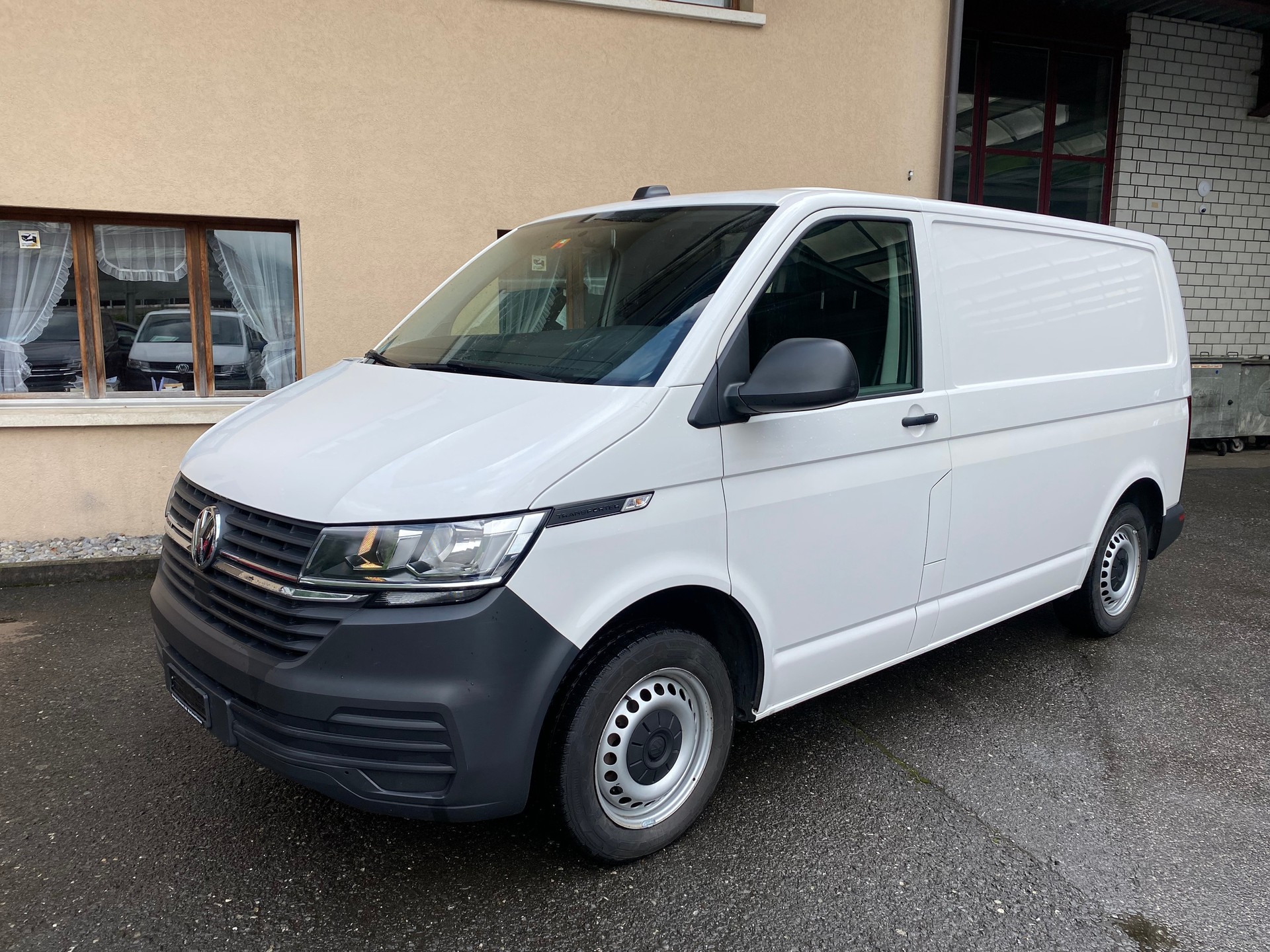 VW T6.1 2.0 TDI 4Motion DSG-image-6