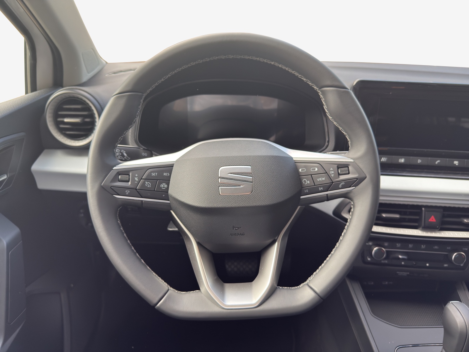 SEAT Ibiza 1.0 EcoTSI GO DSG-image-9
