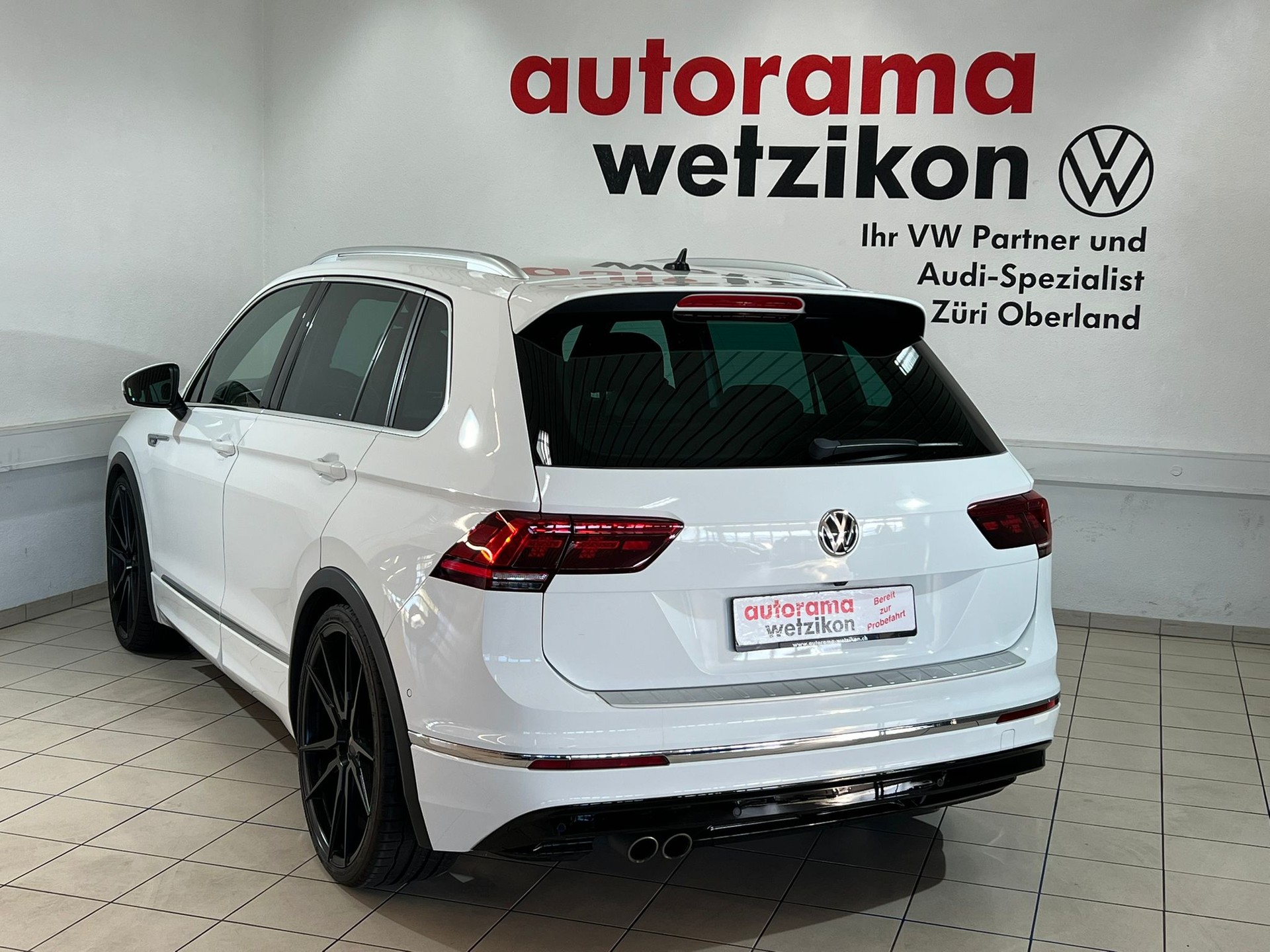 VW Tiguan 2.0 TDI SCR Highline 4Motion DSG-image-3
